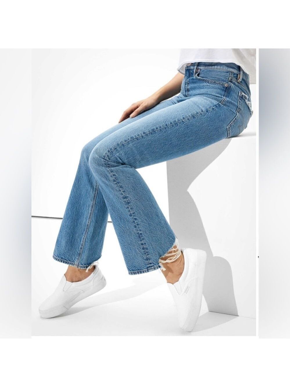 American Eagle 90’s Flare Distressed High Rise Comfort Stretch Waist Jeans NWT